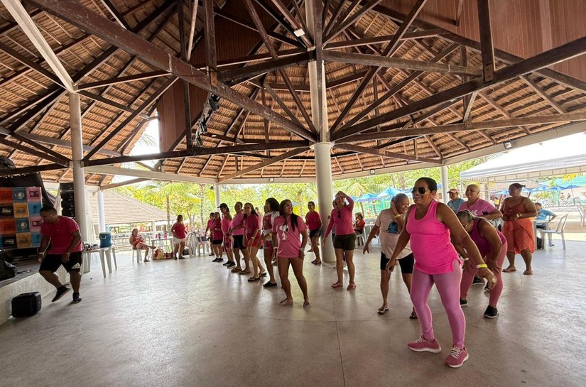 Projeto 'eMulti em Movimento' promove dia de lazer com usuárias no Sesc Guaxuma