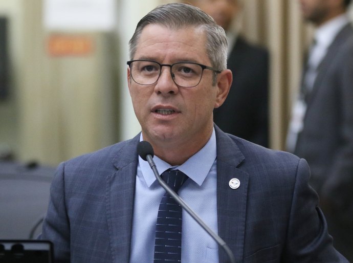 Deputado Cabo Bebeto solicita viatura do SAMU para Santana do Ipanema