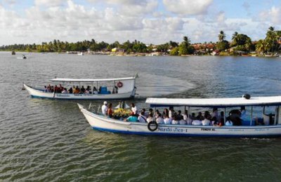 Procissão fluvial e terrestre encerra Festa do Bom Jesus, no Povoado Potengy, em Piaçabuçu