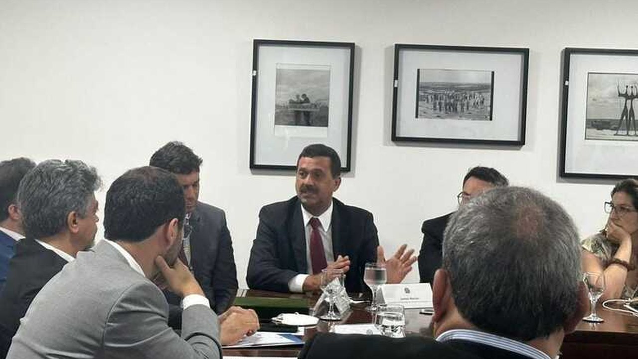 Marlan Ferreira se reúne com ministro Alexandre Padilha e pede maior interação do governo federal com os consórcios públicos