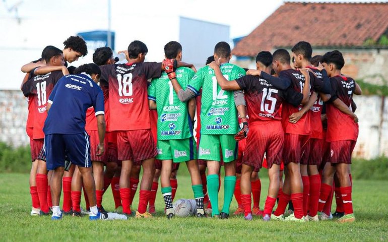 As três equipes arapiraquenses entram em campo neste final de semana