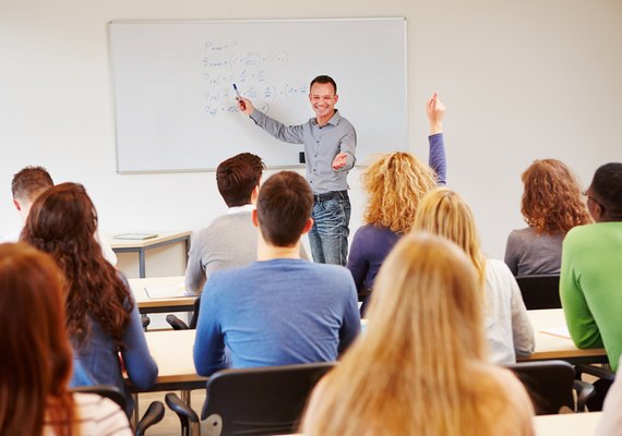 Brasil tem maioria de docentes de inglês composta por mulheres, mostra pesquisa