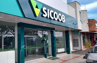 Sicoob e Visa lançam cartão para alta renda com benefícios especiais 