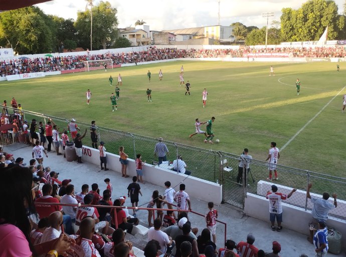 Coruripe perde para o Penedense e está fora da final da Copa Alagoas