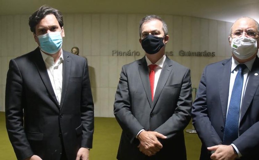 Em Brasília, Ronaldo Medeiros debate com deputados sobre o fechamento de agências do Banco do Brasil