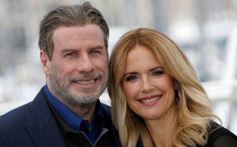 John Travolta homenageia a esposa Kelly Preston, que morreu em julho