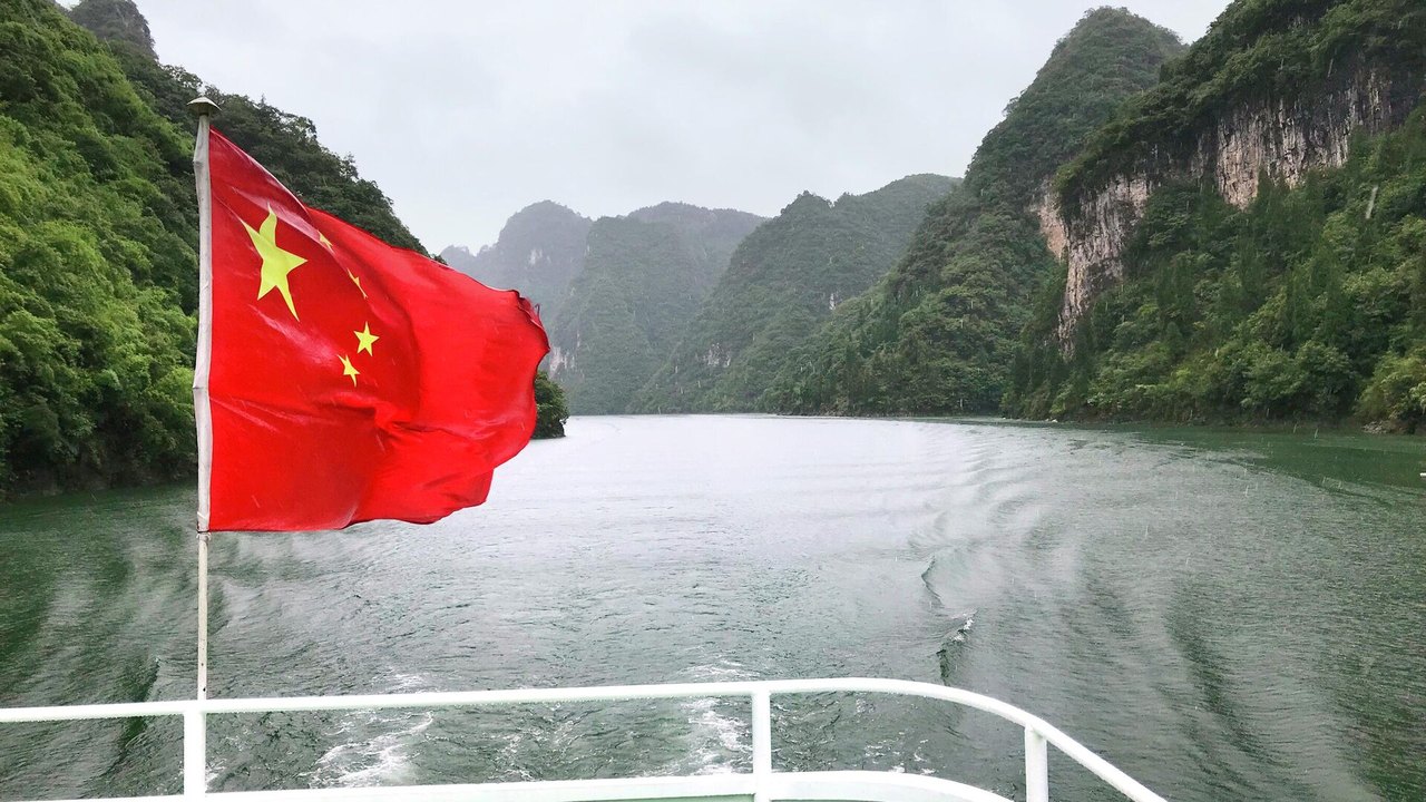 China coloca em serviço 1ª fragata Luohe Type 054B com tecnologia furtiva avançada (FOTOS, VÍDEO)