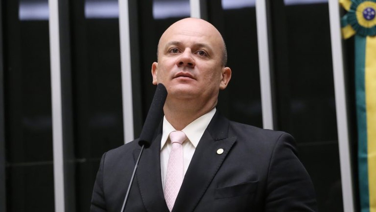 Rejeição de Messias ao STF divide opiniões entre deputados na Câmara