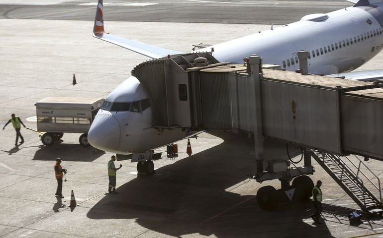 Estudo mostra que faltam mulheres negras em companhias aéreas do país