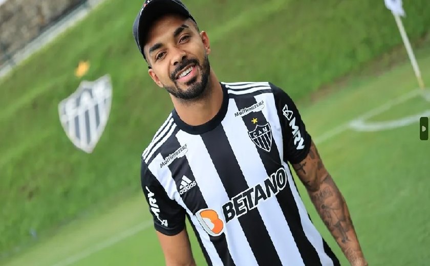 Atlético-MG anuncia a contratação de Paulo Henrique, ex-lateral do Juventude