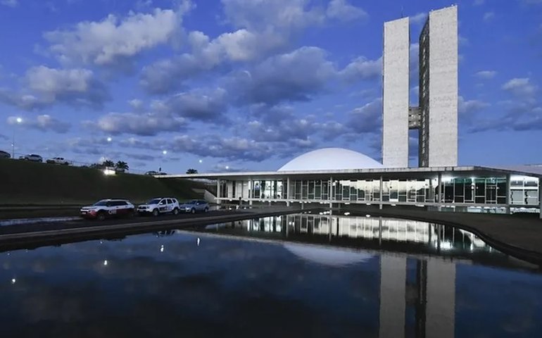 Governo exonera 43 militares que cuidavam do Alvorada e da residência do Torto