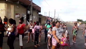 Manifestantes da Ocupação das Mangabeiras protestam no bairro 17 de Março