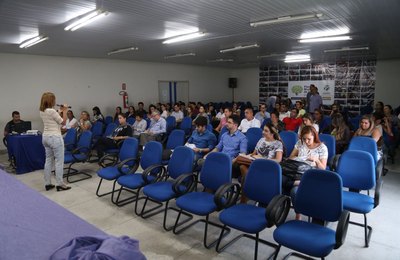 Médicos participam em Arapiraca de fórum para atualização sobre hanseníase