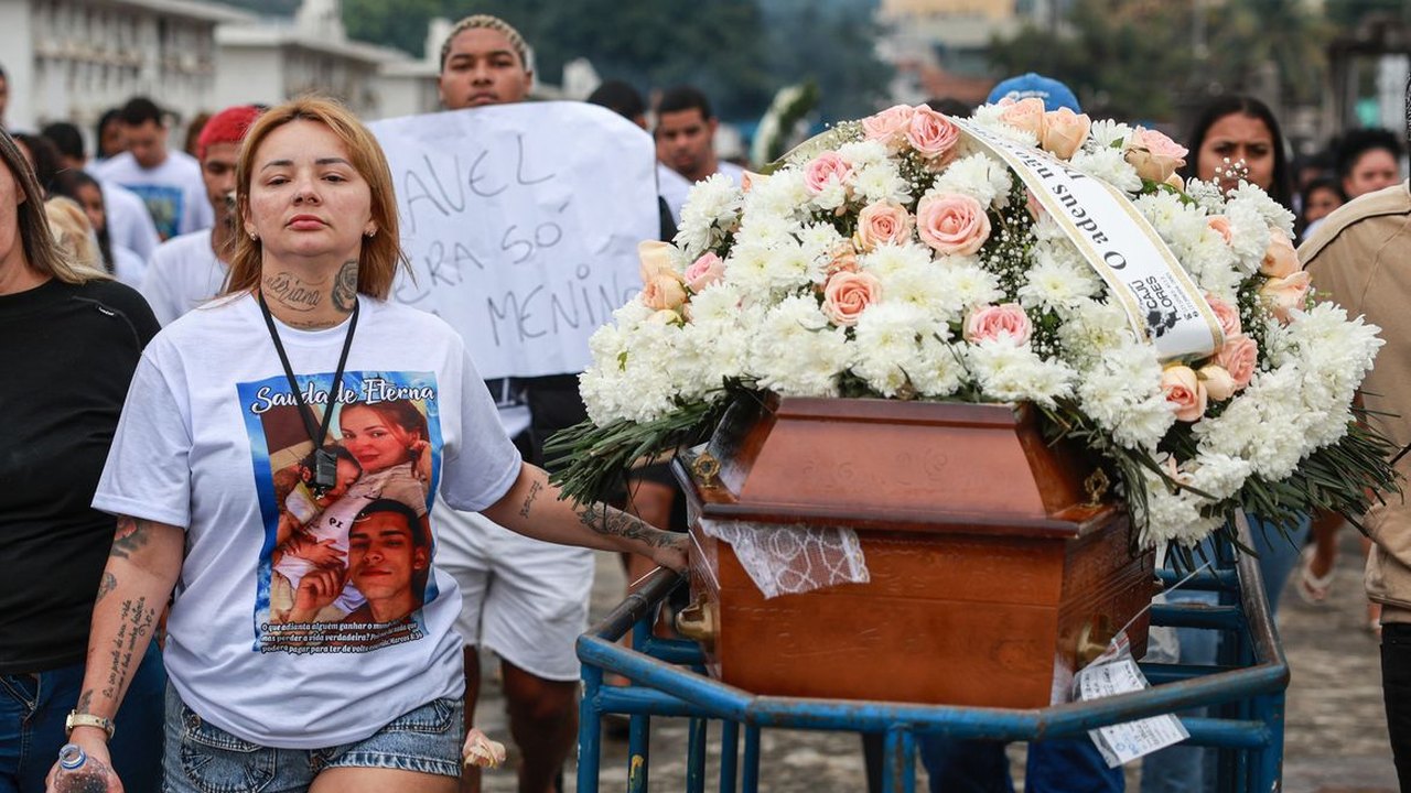 'Não vou ser forte para ver ele morto': grávida de um mês, viúva de morto em megaoperação não teve coragem de reconhecer corpo do marido