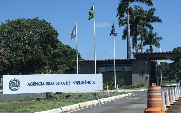 Em depoimento ao STF, servidor da Abin afirma que Ramagem tinha sala no Palácio do Planalto