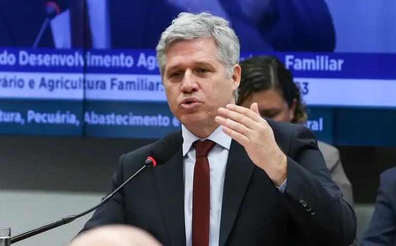 Ministro diz que governo atendeu reivindicação do MST em Pernambuco