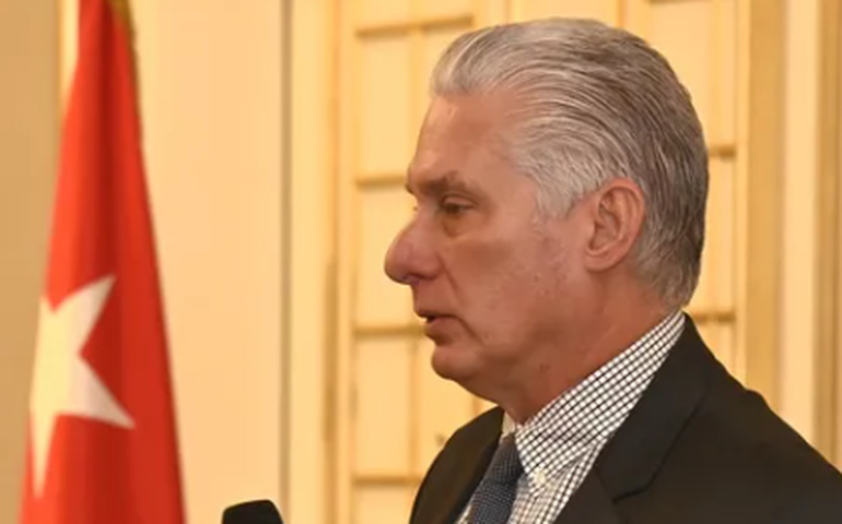 Presidente de Cuba vem ao Brics sem equacionar dívida com Brasil e sob cerco de Trump