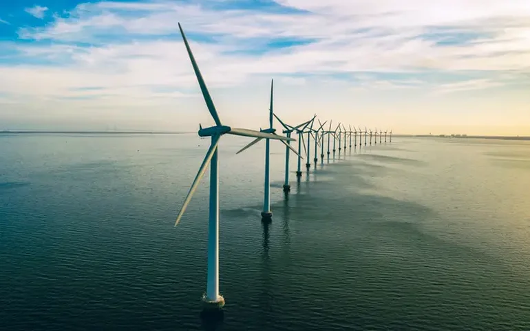 AIE: calor recorde e crescimento de indústrias ampliam urgência por maior eficiência energética