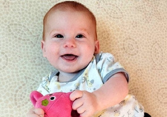 Hamas diz que bebê de 10 meses sequestrado em Israel foi morto em bombardeio