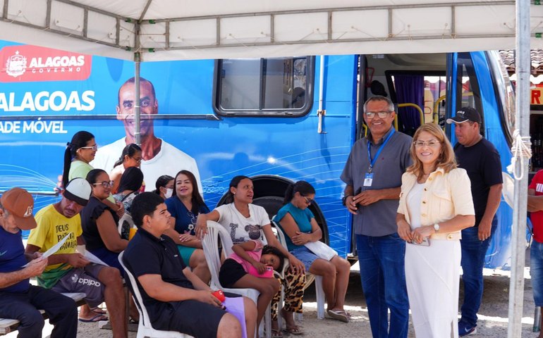 Sine Alagoas atende mais de 400 trabalhadores com ação nas grotas de Maceió