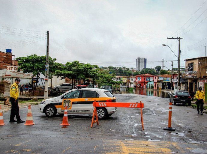 Chuvas: confira pontos interditados neste domingo em Maceió