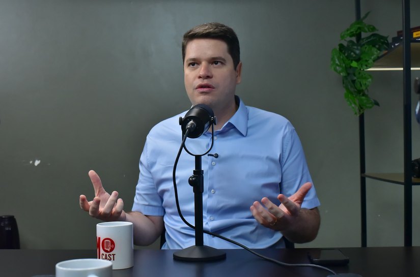 Davi Davino Filho defende limites ao STF e propõe mandatos para ministros