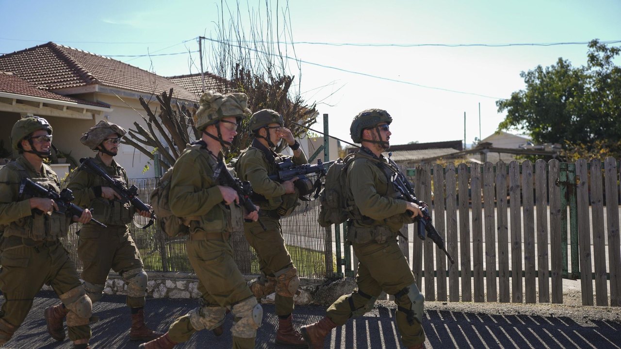 Israel manterá tropas no sul do Líbano e ameaça reagir se Irã tentar sabotar acordo