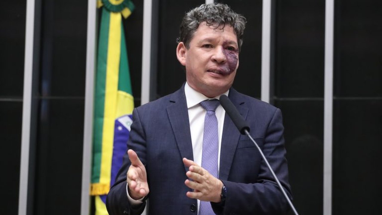 Cashback para consumidor de baixa renda é destaque na regulamentação da reforma tributária, diz relator
