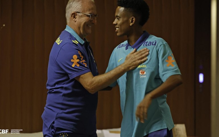 Seleção se apresenta em Brasília para jogo das Eliminatórias na quinta