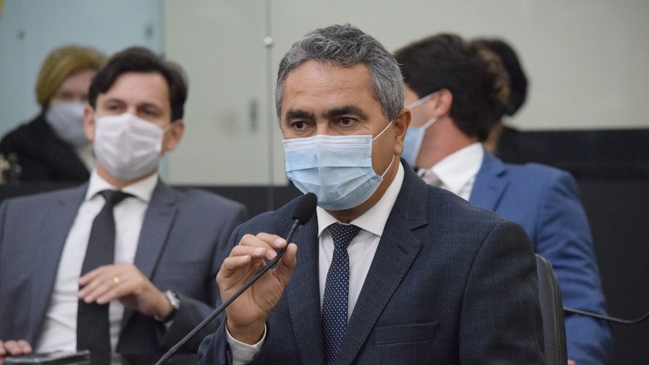 Francisco Tenório solicita retomada das vaquejadas em Alagoas