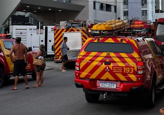 Hotel pega fogo na Pajuçara e turista morre após inalar fumaça