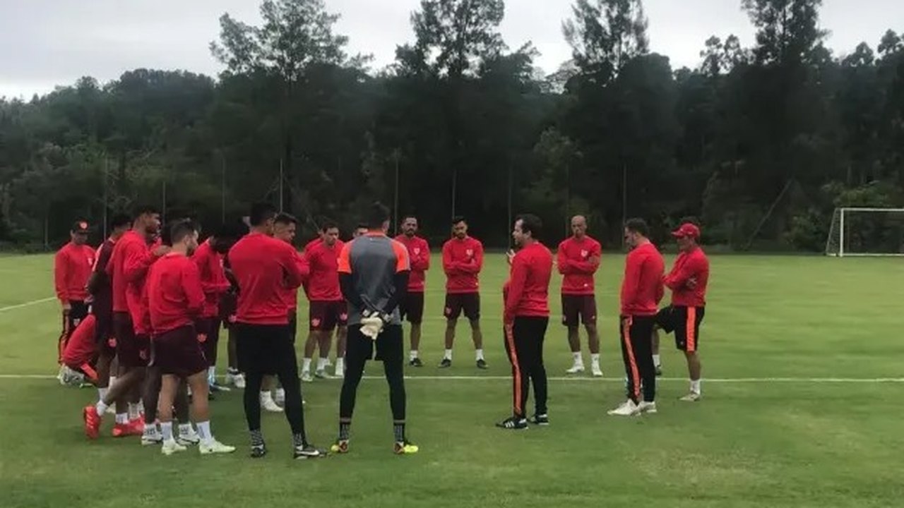 Neste sábado contra o Ituano Romão volta à lateral e Auremir entra na vaga de Falcão