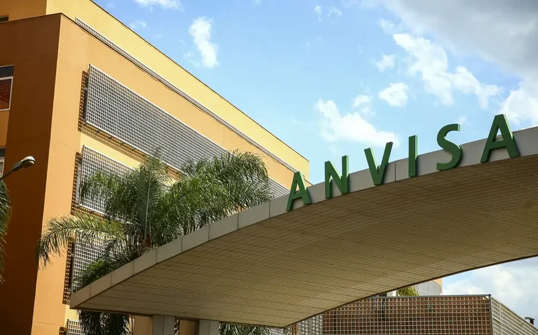 Anvisa determina recolhimento de medidor de glicose e interdição de tiras para teste