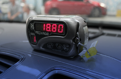 Inmetro desobriga padronização na instalação de taxímetros em todo o Brasil 