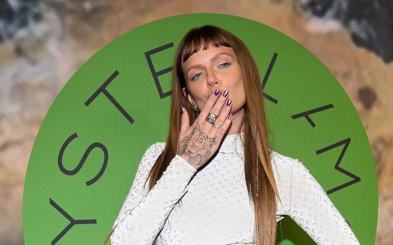 No Lollapalooza, Tove Lo faz ótimo show pop sem precisar de parafernalhas