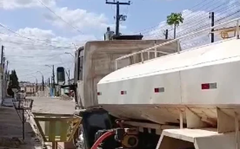 Em Arapiraca, moradores recorrem a carros-pipa por falta constante de água