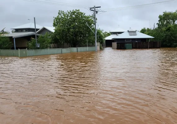 Na Austrália, chuvas provocam inundações e deixam 195 mil casas sem energia elétrica