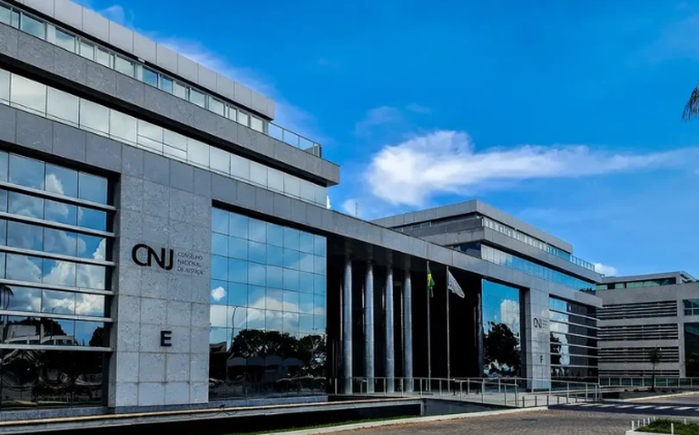 CNJ proíbe criação de penduricalhos por decisão administrativa dos tribunais