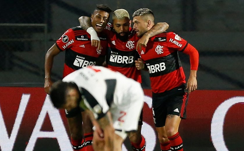 Flamengo goleia Olimpia no Paraguai e encaminha vaga à semifinal da Libertadores