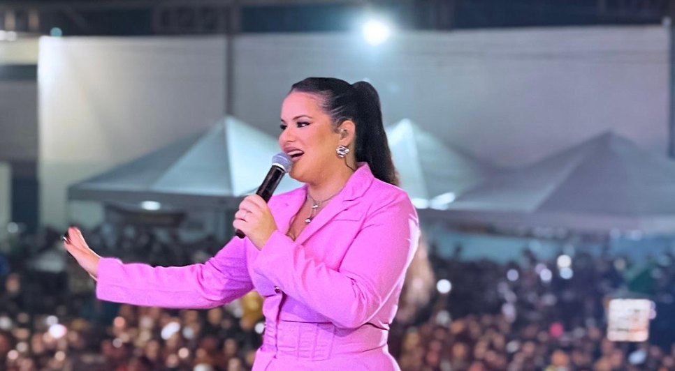 Cantora_Larissa_.jpg / Foto: Foto: Divulgação