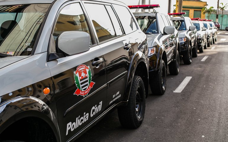 Polícia prende suspeito chamado de 'Neymar do PCC' em esquema de delivery do tráfico em SP