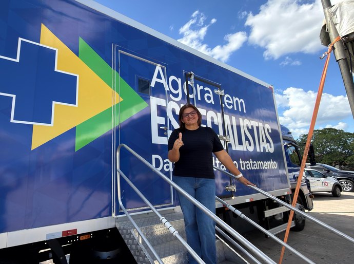 Delmiro Gouveia recebe carreta do programa 'Agora Tem Especialistas' para zerar filas na saúde da mulher