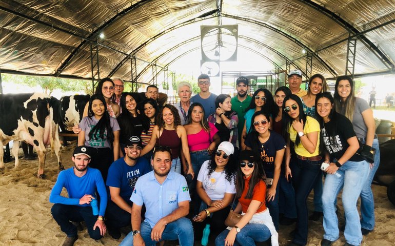 Casa do Agricultor Familiar recebe produtores da CPLA na 39ª Expo Bacia