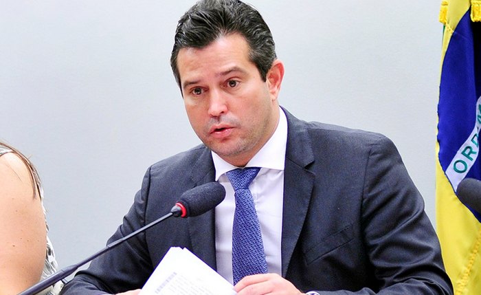 Maurício enquanto comandava o Ministério dos Transportes, Portos e Aviação Civil