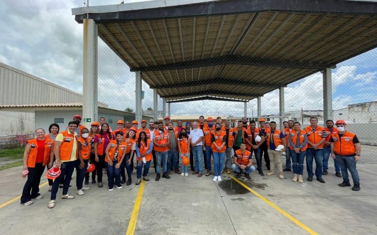 Agentes da Defesa Civil participam de treinamento para alertas e emergências