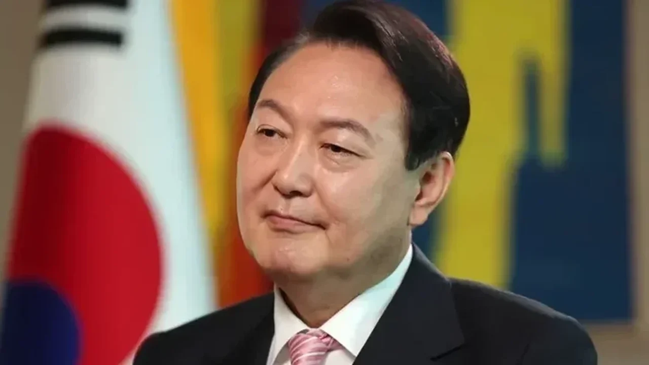 Tribunal da Coreia do Sul emite mandado de prisão para ex-ministro por imposição da lei marcial