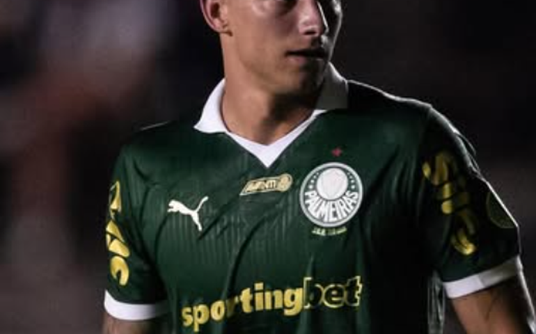 Emiliano Martínez celebra rápida adaptação ao Palmeiras: 'Todos me ajudaram muito'