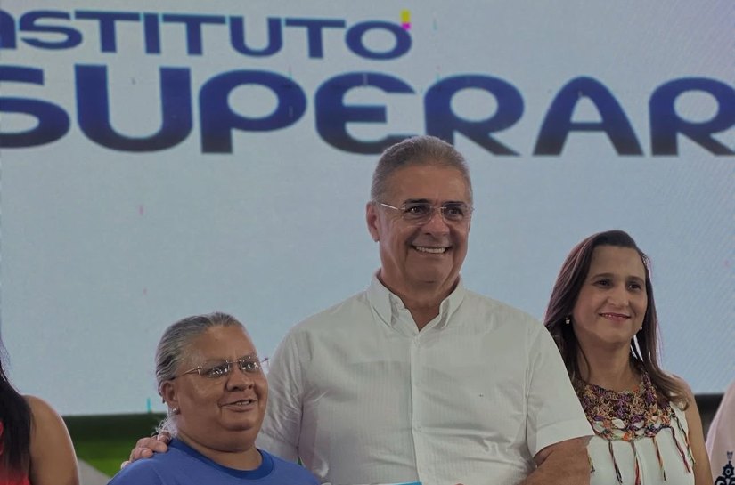 Mais de 400 alunos da EJA de São Miguel dos Campos receberam certificados de cursos profissionalizantes