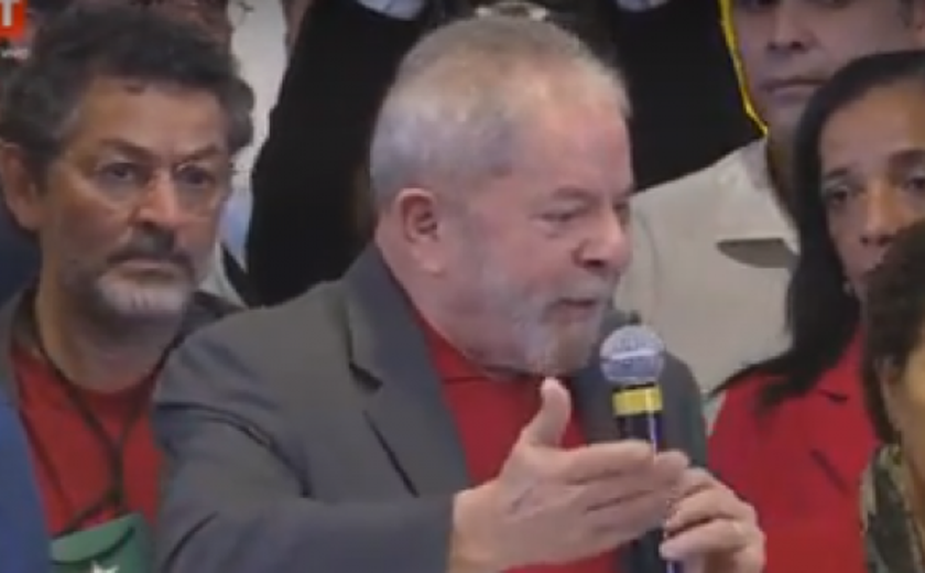 Moro aceita denúncia da Lava Jato contra Lula, Marisa e mais seis acusados