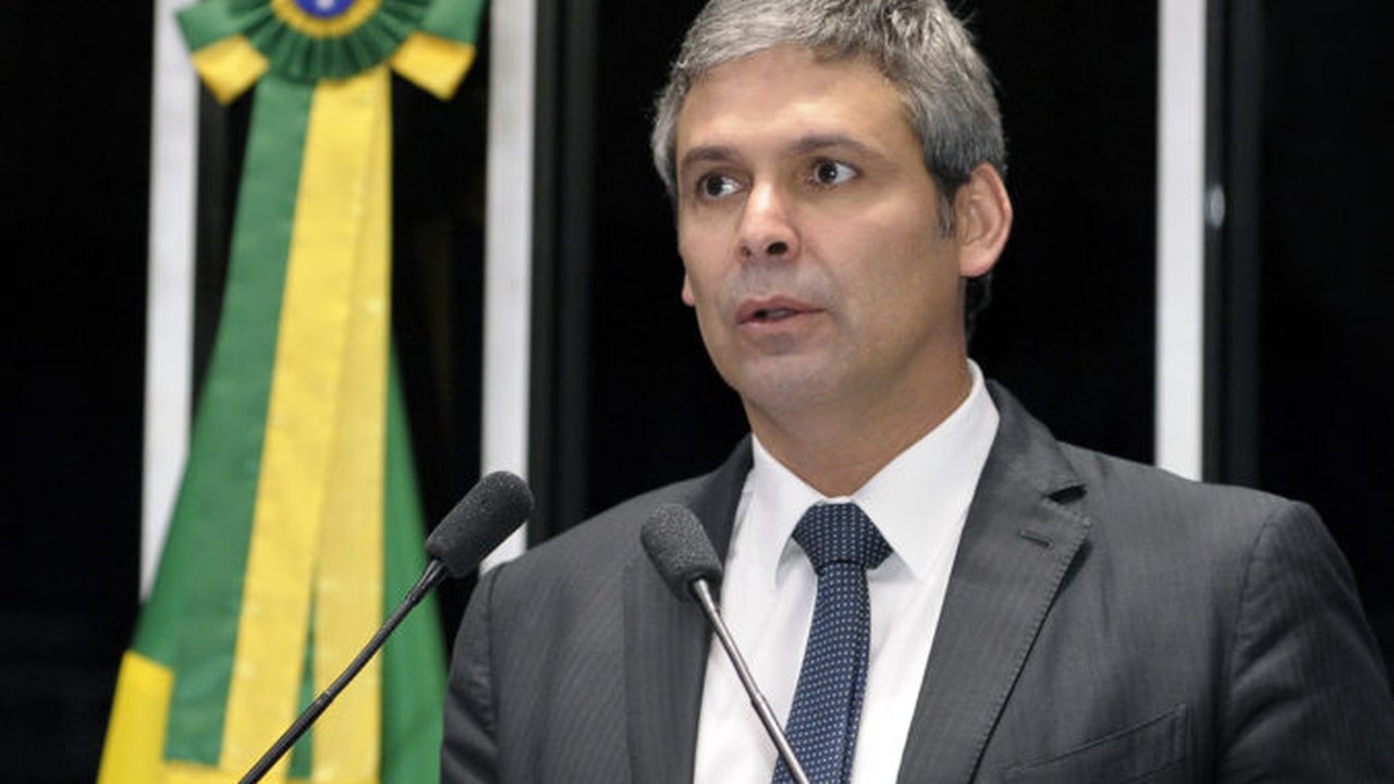 Lindbergh Farias denuncia Campos Neto à Comissão de Ética da Presidência